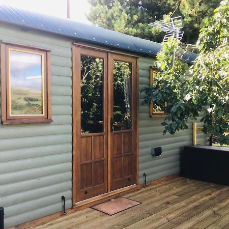 The Hut In The Orchard @ Yorecroft อายส์การ์ท ภายนอก รูปภาพ